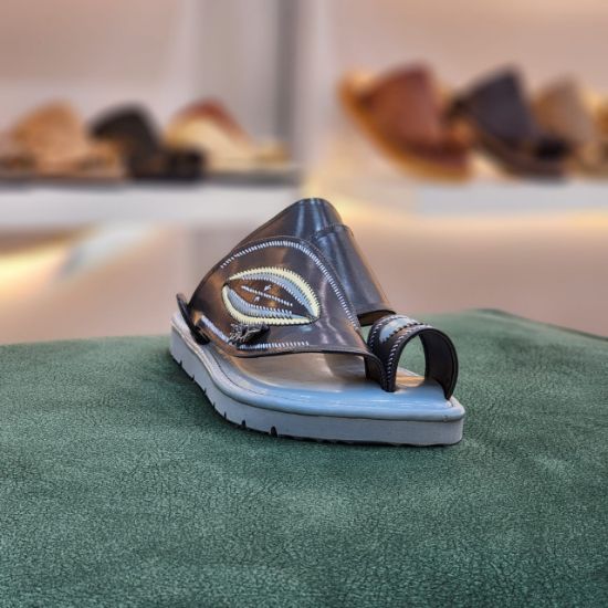 صورة زبيري وطني مطرز مديل و45